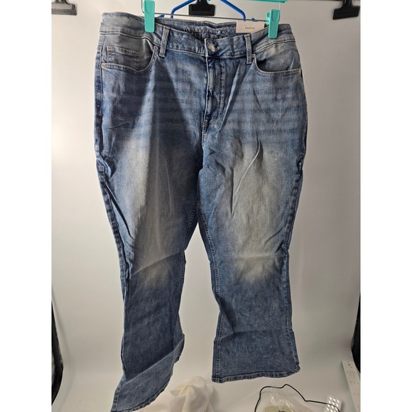 Maurices Denim - Maurices M Jeans Womens 20W Short Blue High Rise Curvy Flare Medium Wash‎ Denim
